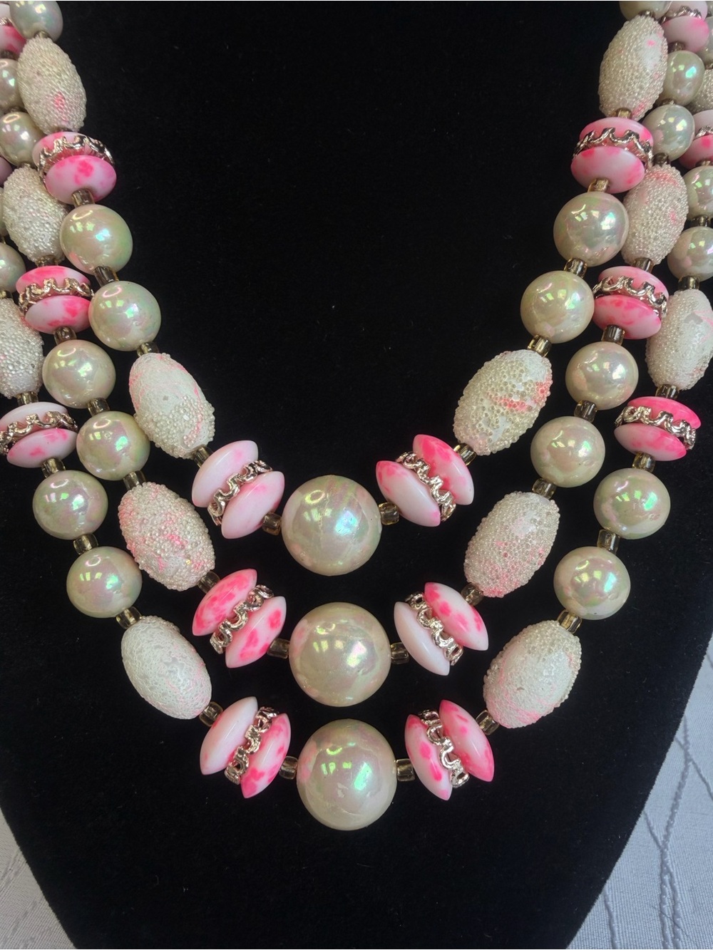 Vintage Japan Frosted Pink, Cream & Silver 3 Stranded Beaded Necklace. - Picture 8 of 10